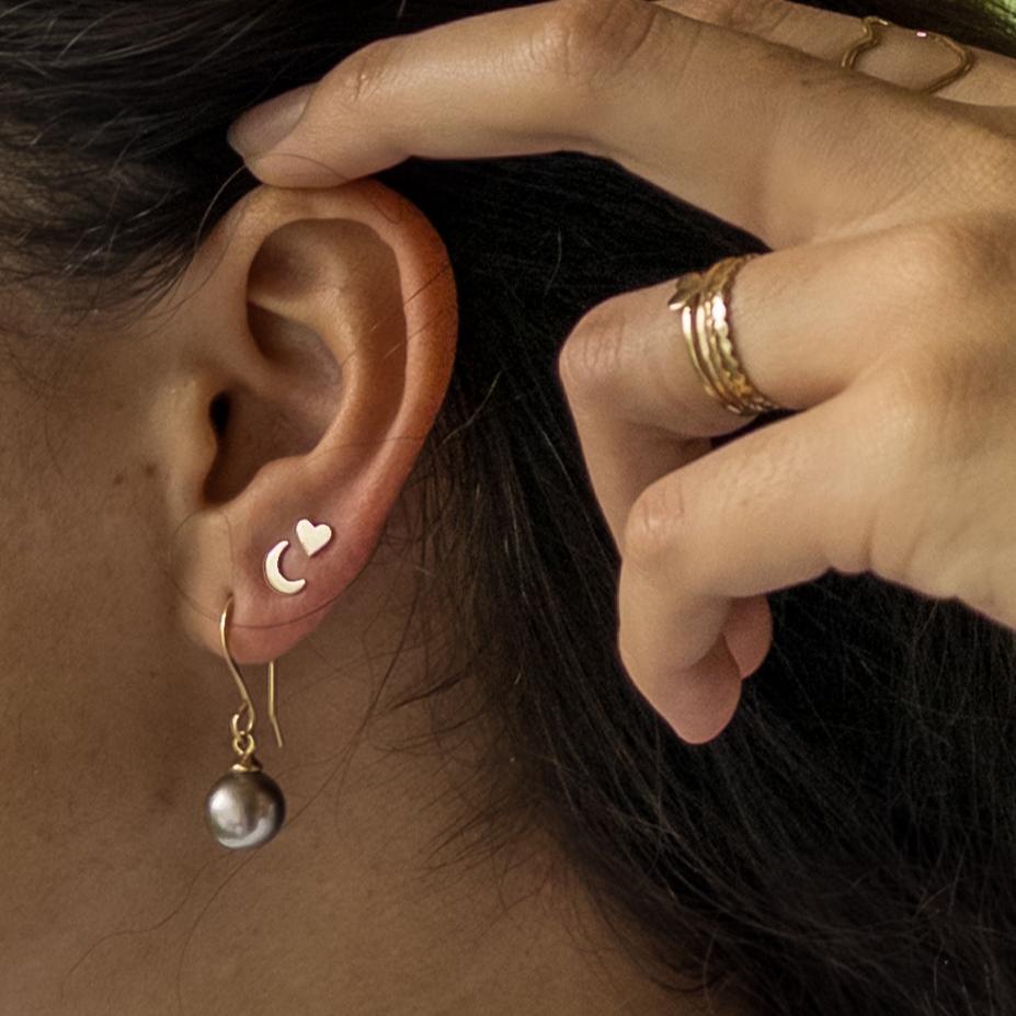mai-love-gold-earrings-moon-heart