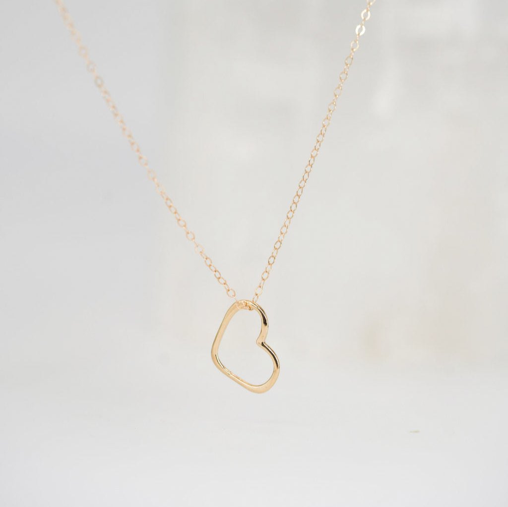 mai-love-heart-necklace