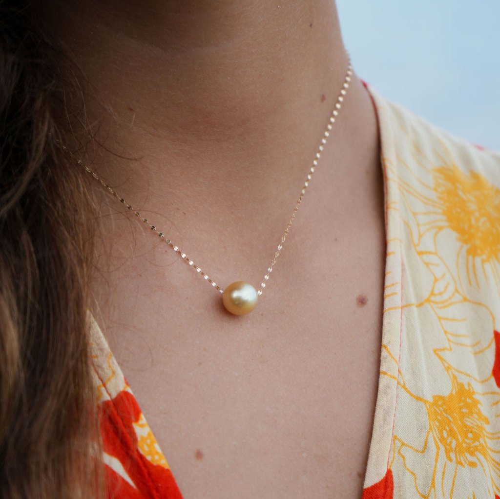 golden-pearl-neck